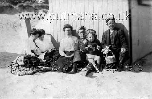 Unknown painter, sailor & three ladies + child