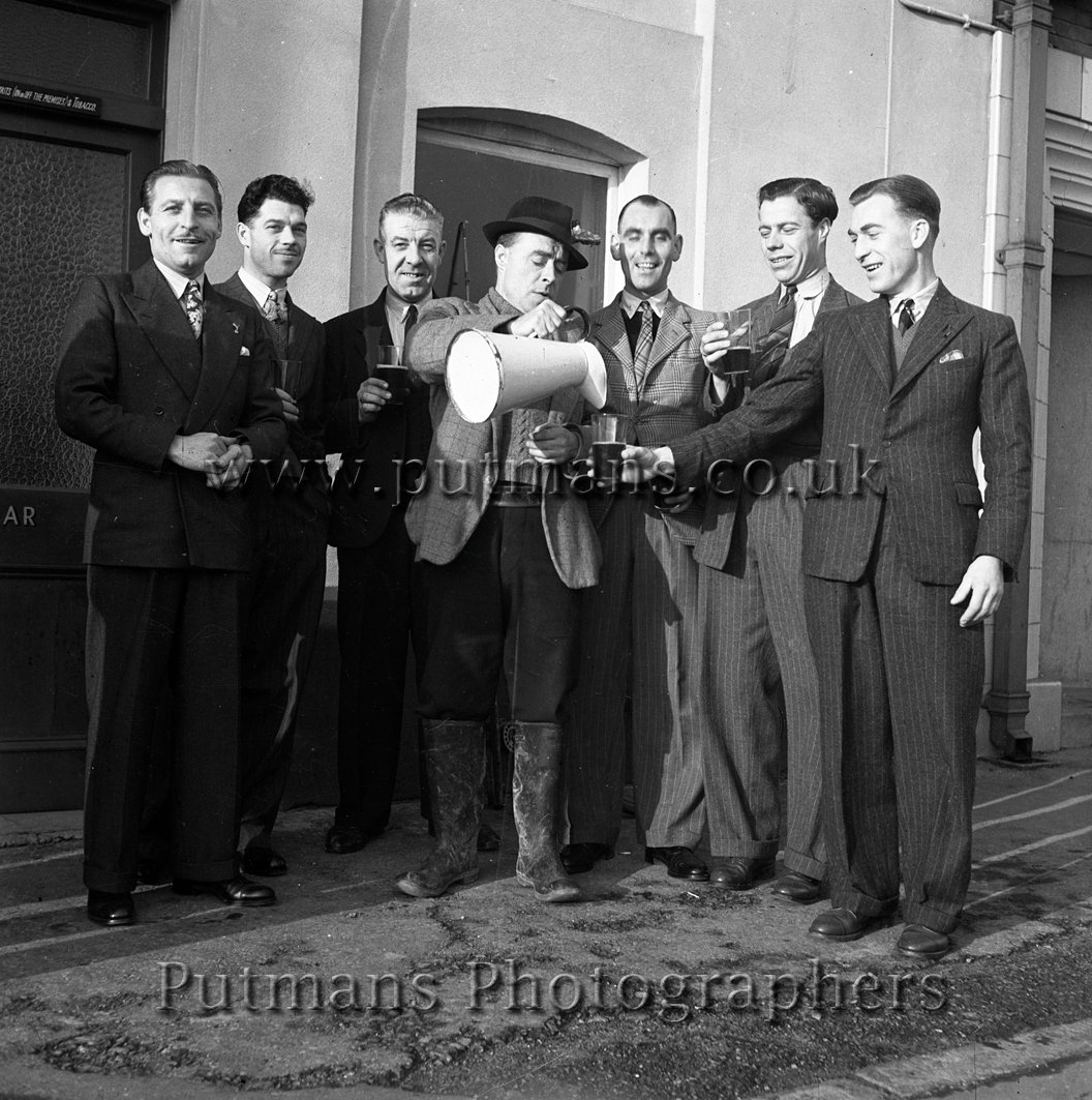 Ref 1361B Pier Darts Team 1947