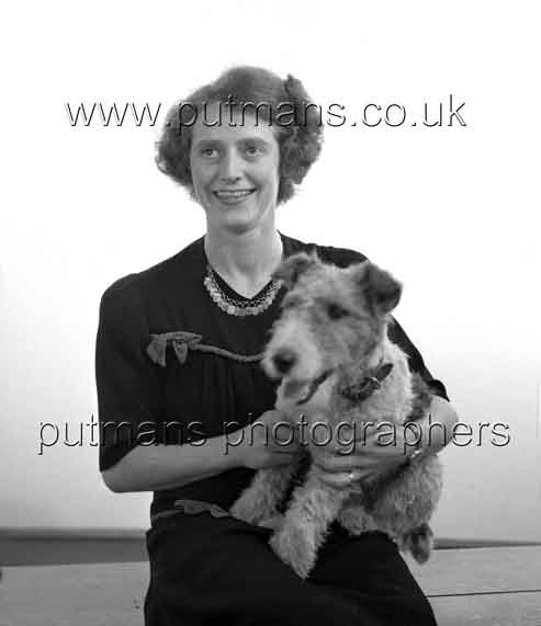 Hipkin Marjorie - Townend & dog 'Micky'