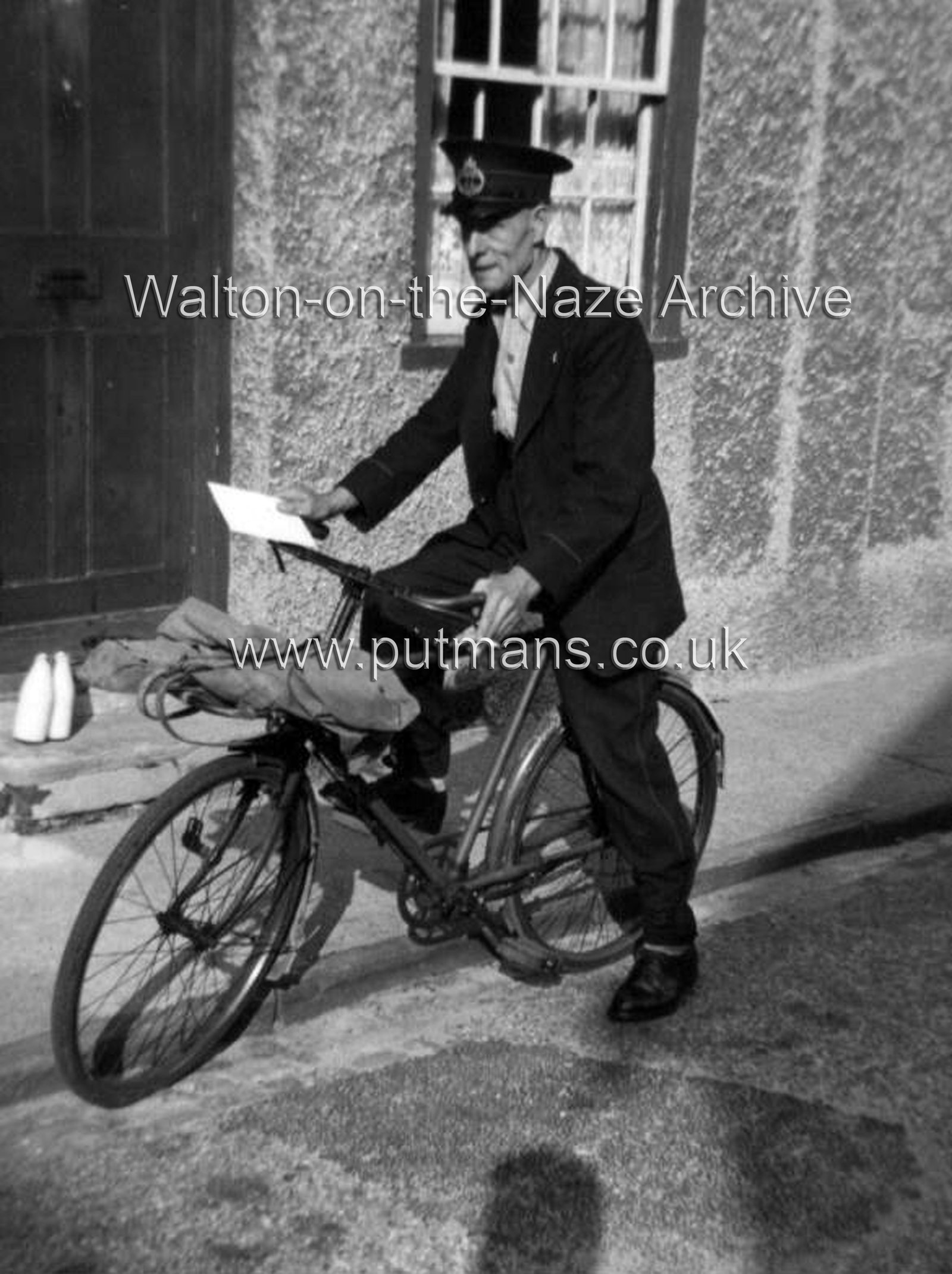 Jago 'Bill' Walton Postman