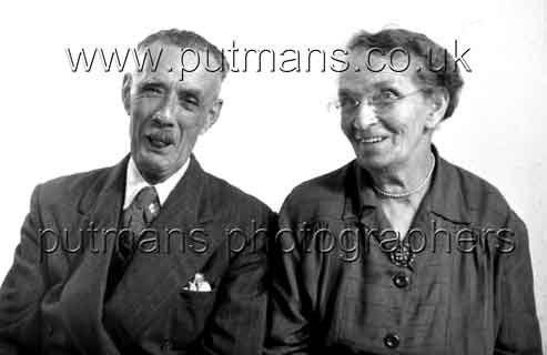 Mott Mr & Mrs 1956