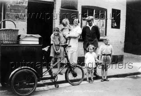 Wright Emily, Albert with their children Charles & Albert