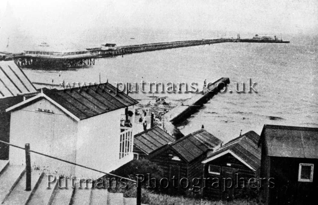 Ref 1182 Pier from steps to Railway Station