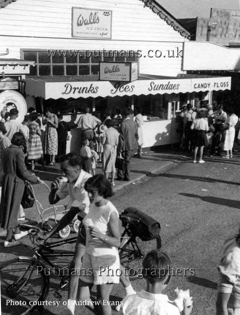 Ref 1496 The Pier frontage 1950s