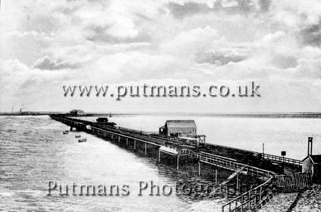 Ref 167-22A Pier c1900