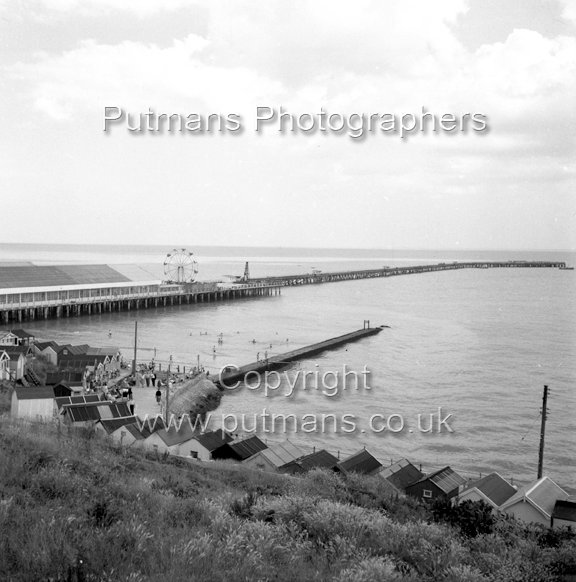 Ref 2229 The  Pier 1958