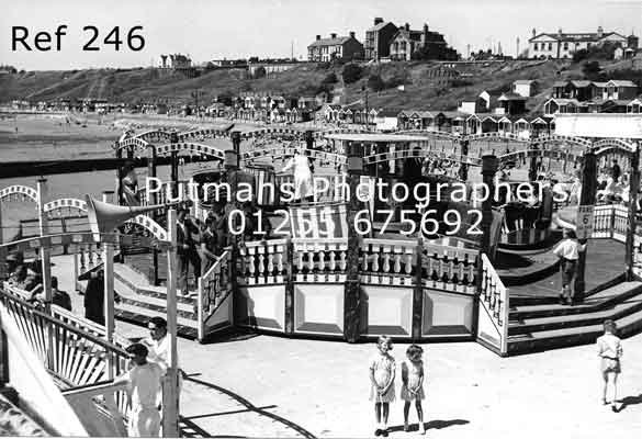 Ref 246 Pier funfare New ride c1945