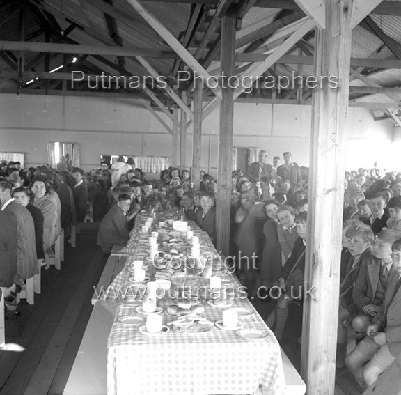 Ref 2560 Pier Cafe 28.5.1949