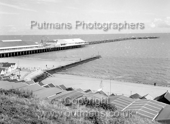 Ref 2608 Pier and Winchester Breakwater Sept 1965