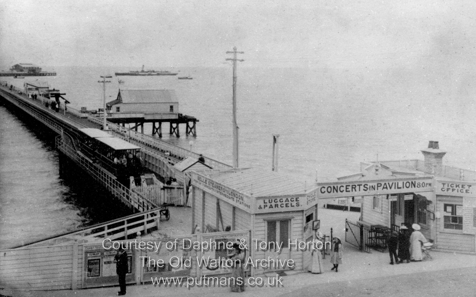 Ref 3143 Pier entrance with steamer approaching 1926