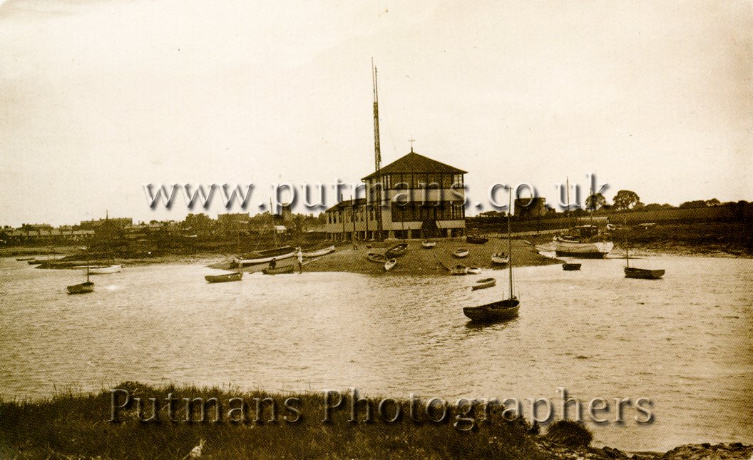 Ref 1335 The Yacht Club 1921