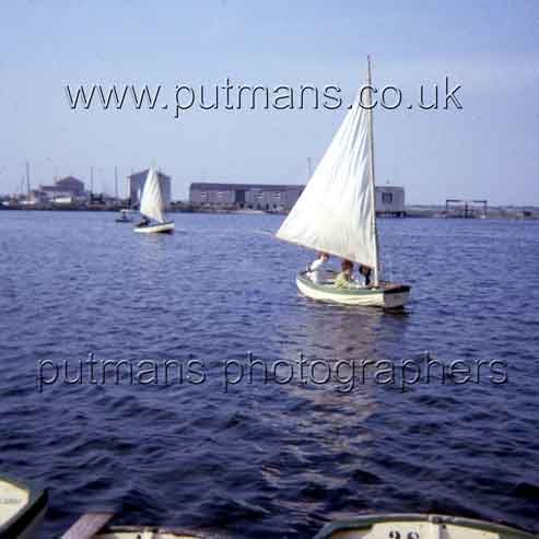 Ref 1634 Boating Lake