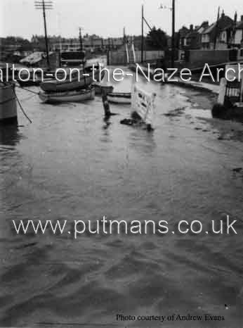 Ref 1871 Town Hard at High Tide