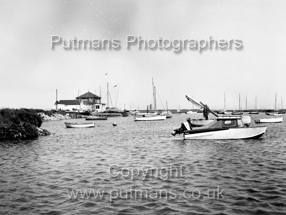 Ref 2071 Yacht Club 1974