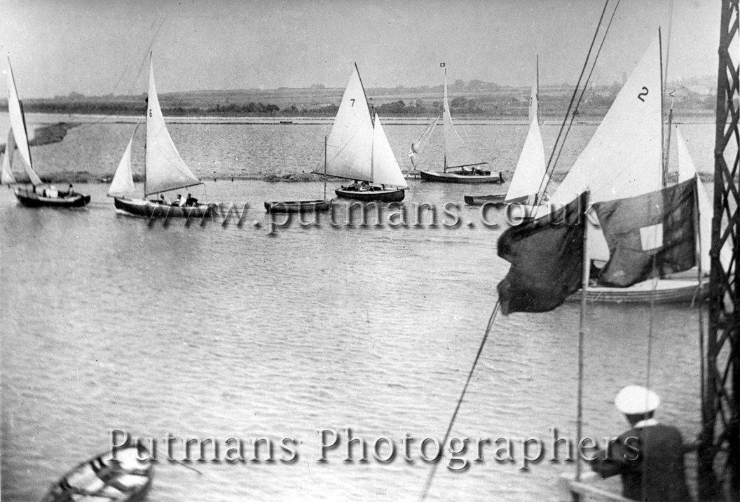 Ref 275 Yacht Race from Yacht Club