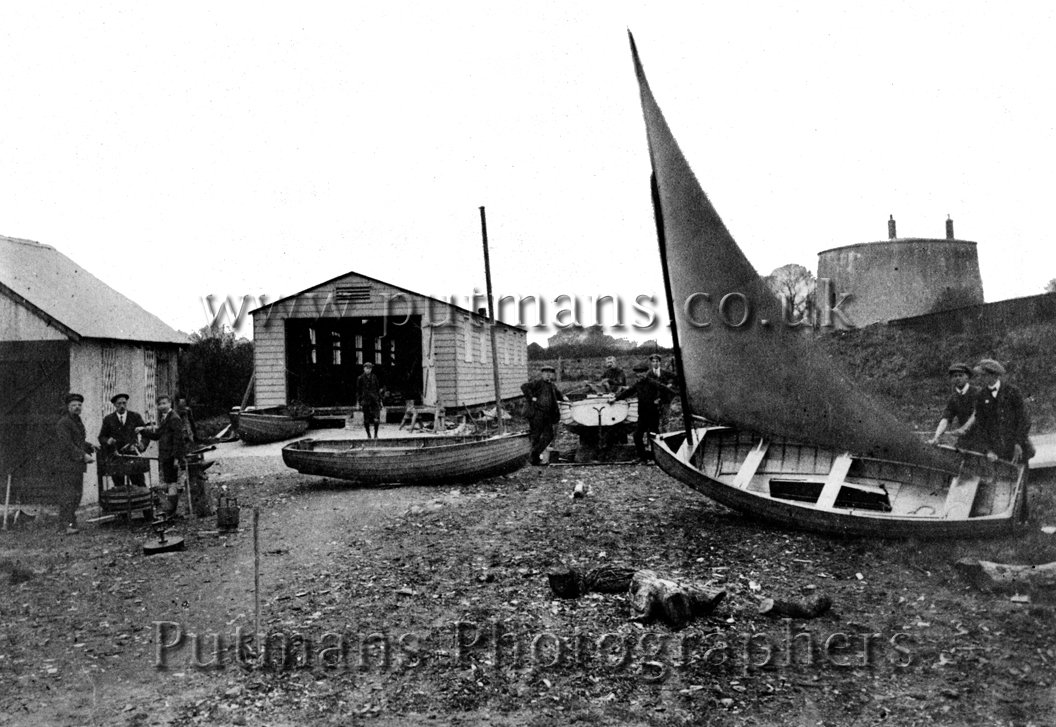 Ref 989 Halls & Brook Boatyard