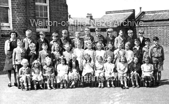 Ref 1849 Miss Huitson's Class c1947