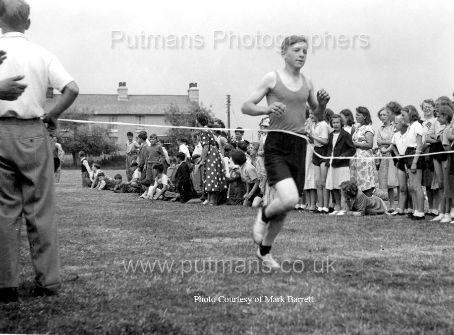 Ref A2 Secondary Modern Sports Day 1950-53