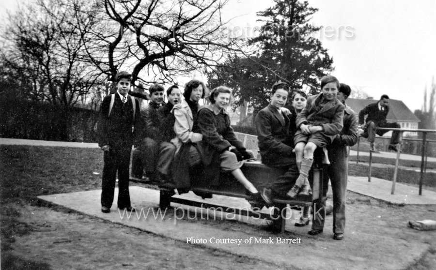Ref B1 Secondary Modern - Colchester Outing 1952