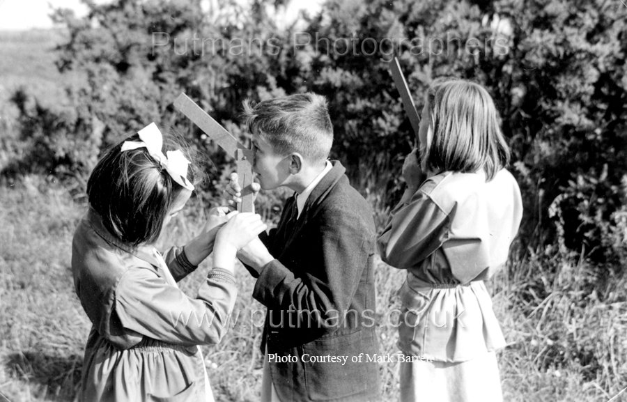 Ref C6 A Saturday Adventure learning to measure at the Naze c1955