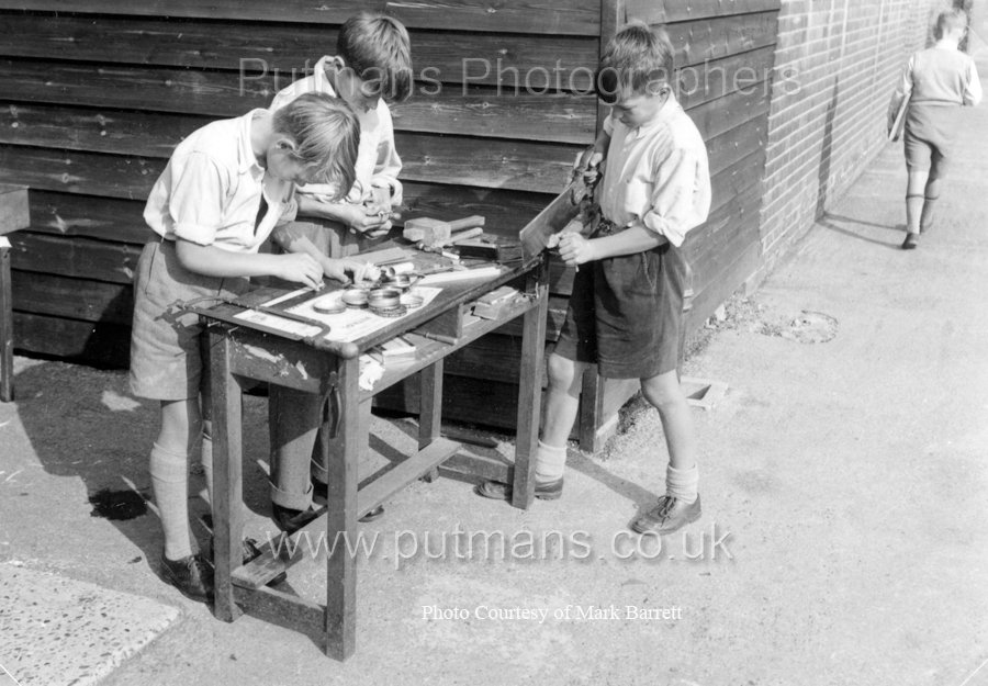 Ref D2 Junior 4 boys making instruments for measuring c1955