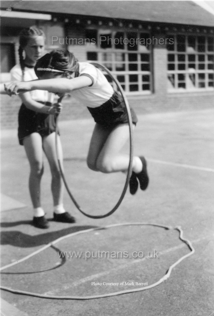 Ref N1 P.E. in the playground with no resources