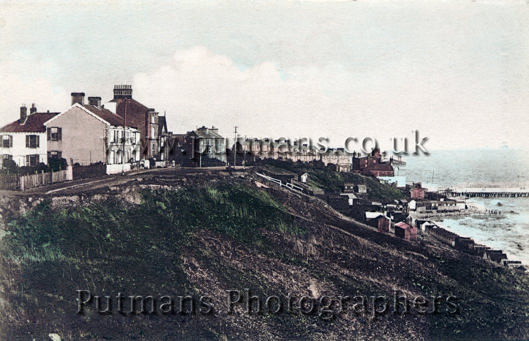 Ref 1084 Southcliff towards pier