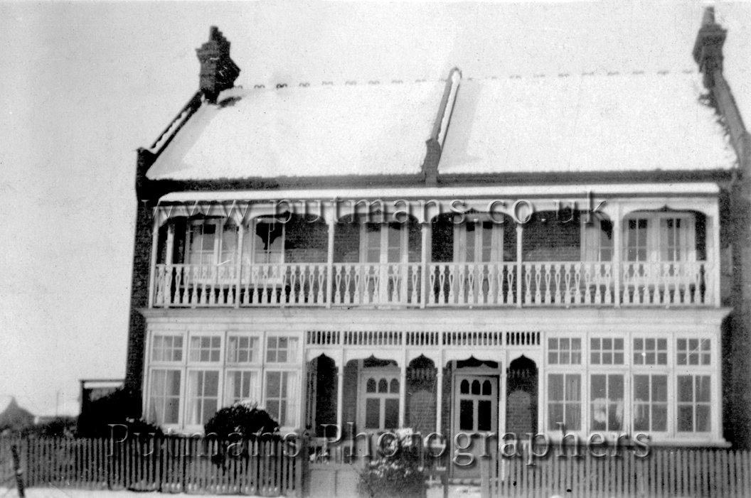 Ref 1144 No2 Sea View & 'Clovelly' at cliff edge 1930