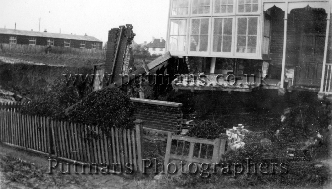 Ref 1146 No2 Sea View over cliff edge 1931