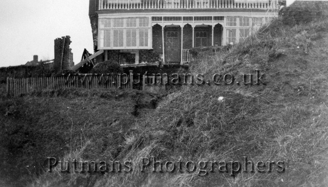 Ref 1147 No2 Sea View over cliff edge 1931