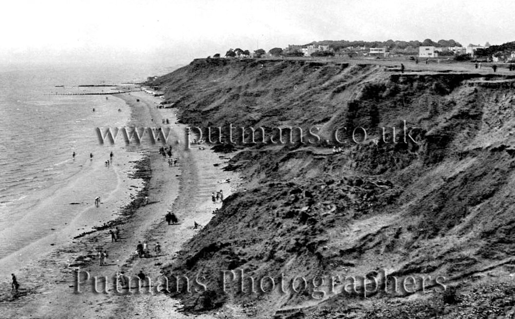 Ref 1400 Cliffs towards Frinton from Burnt House