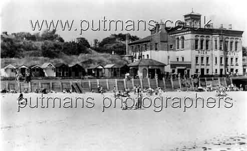 Ref 1619 Pier Hotel with ladder to roof