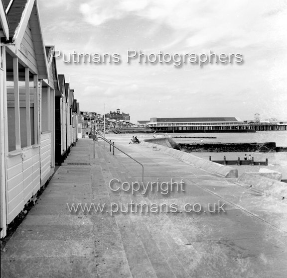 Ref 2029 Southcliff promenade June 1963
