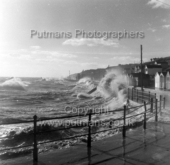 Ref 2297 Rough Seas 23rd December 1961