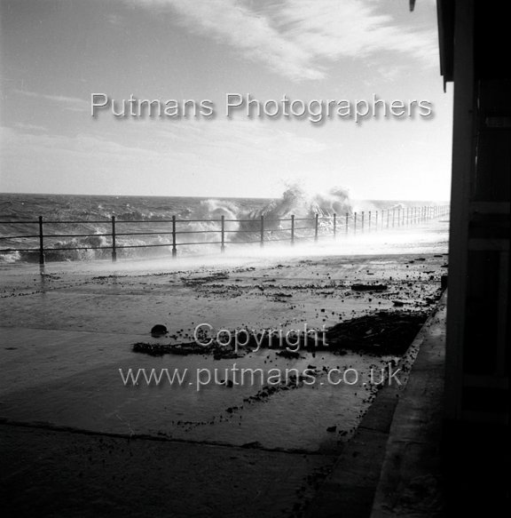 Ref 2723 Southcliff Rough Sea 1950