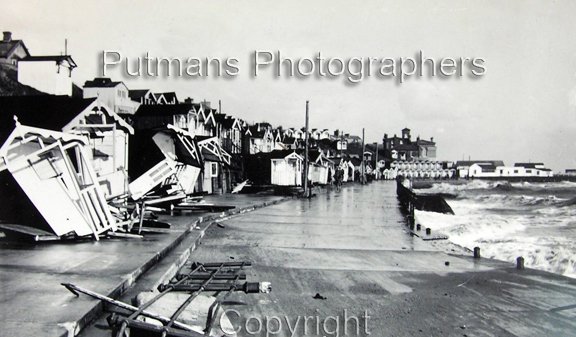 Ref 2759 Southcliff storm damage