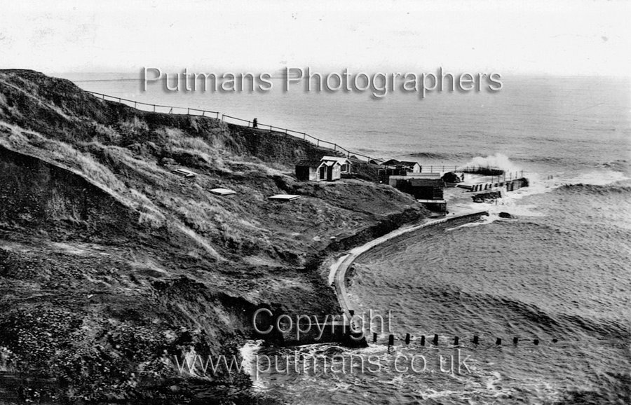 Ref 2913 Burnt House breakwater & cliffs