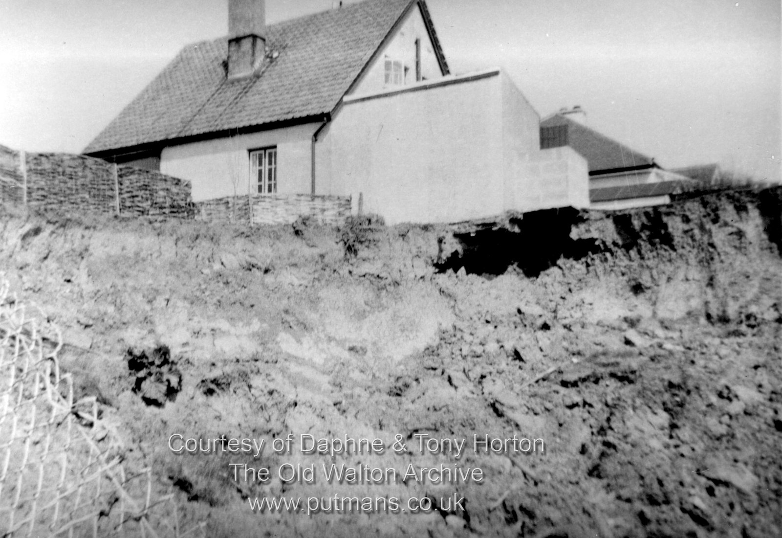 Ref 3136 Cliff fall 1953