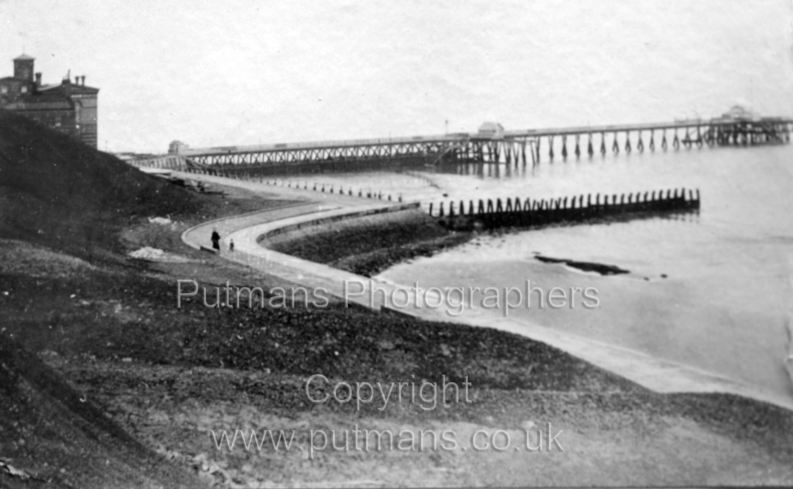 Southcliff pier & Winchester breakwater under construction Ref 3249