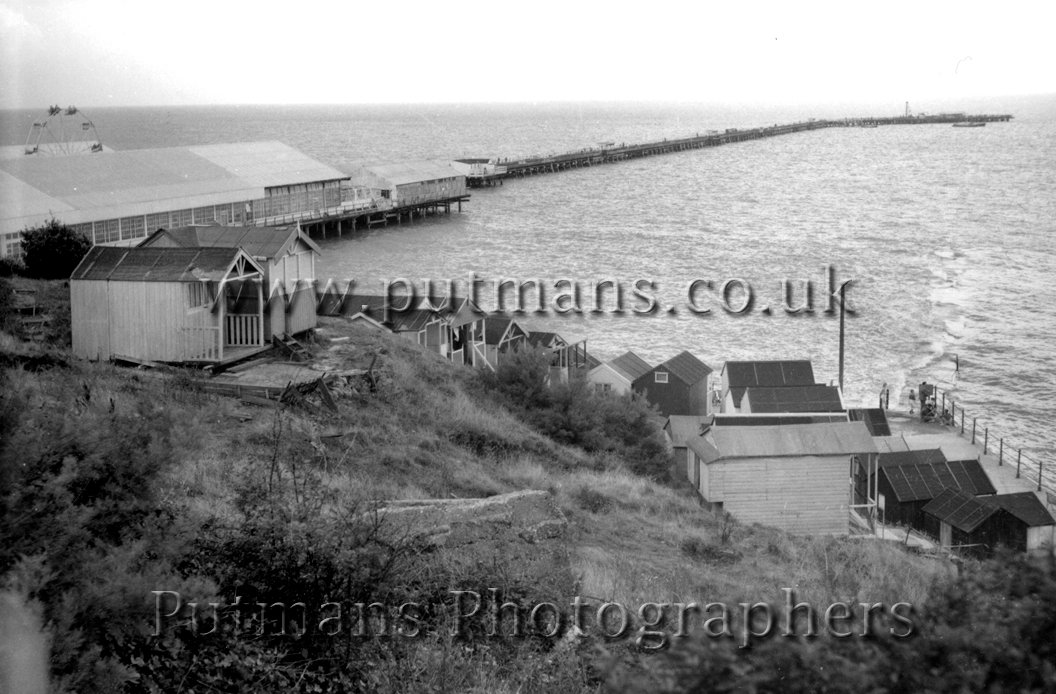 Ref 465 Pier from Railway Station steps