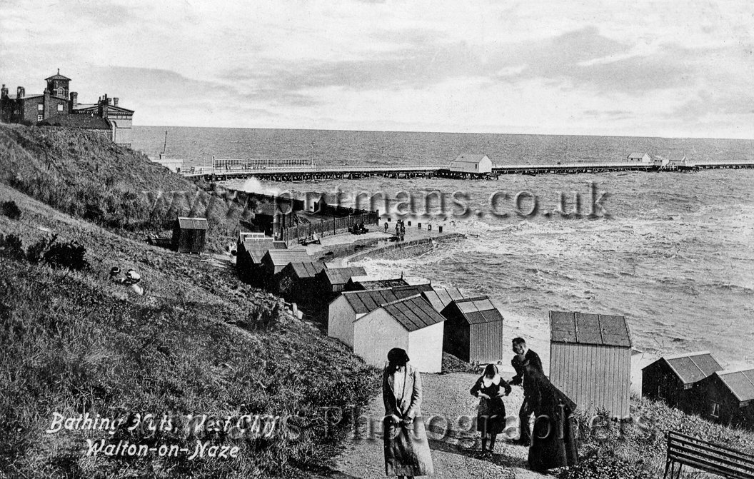 Ref 533 Pier from Railway Station steps