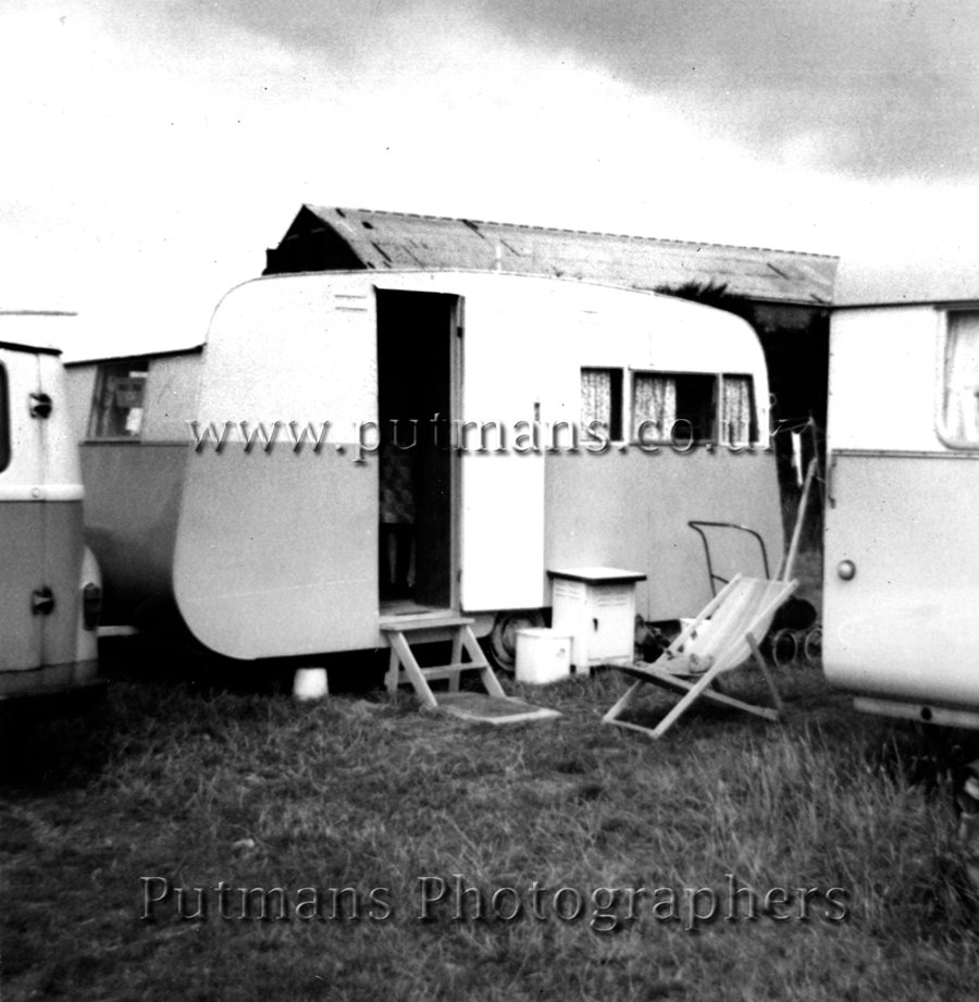 Ref 1055 Typical 1950s caravan