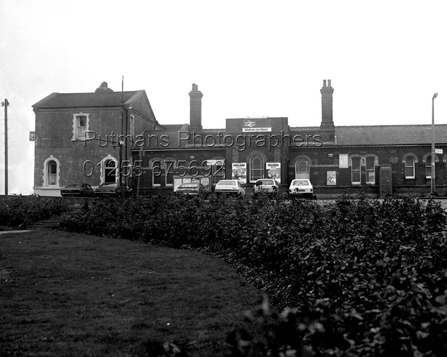 Ref 926 Railway Station 1984