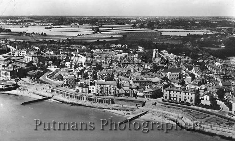Ref 967 Aerial view of Town