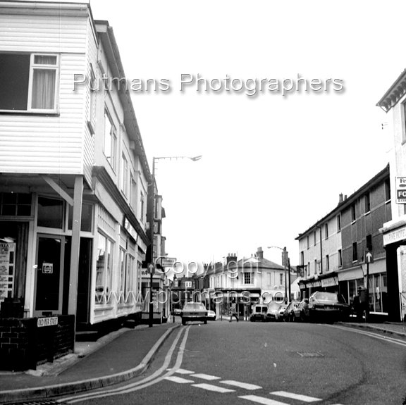 Ref 2198 Old Pier Street 1984