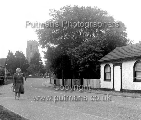 Ref 2213 Kirby Road, Bridge Cottage 1984