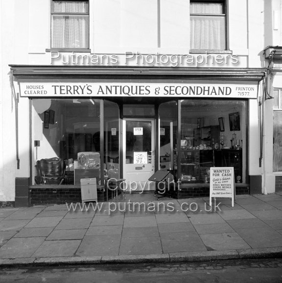 Ref 2449 Terry's Antiques Feb 1981