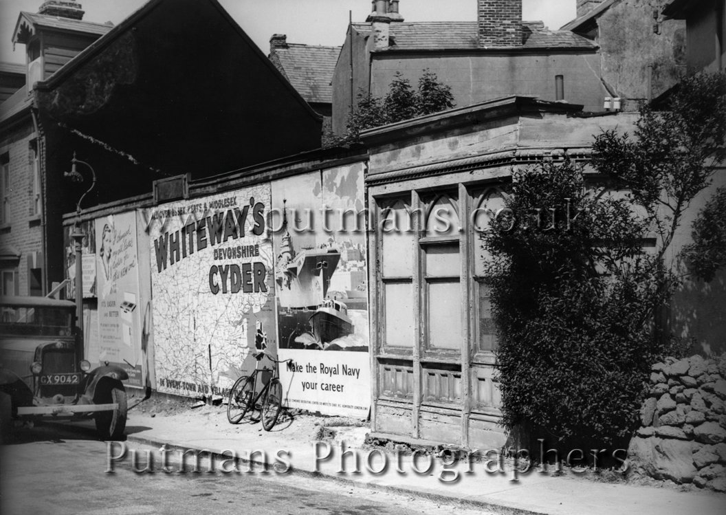 Ref 284 Billboards Newgate Street
