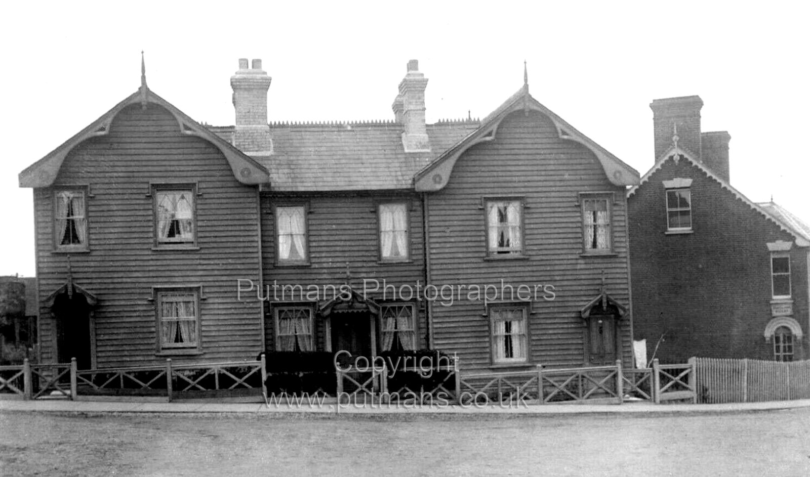 Ref 3002 Railway Cottages, Church Road