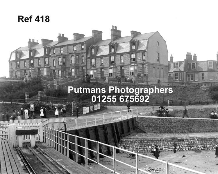 Ref 418 South Terrace from pier